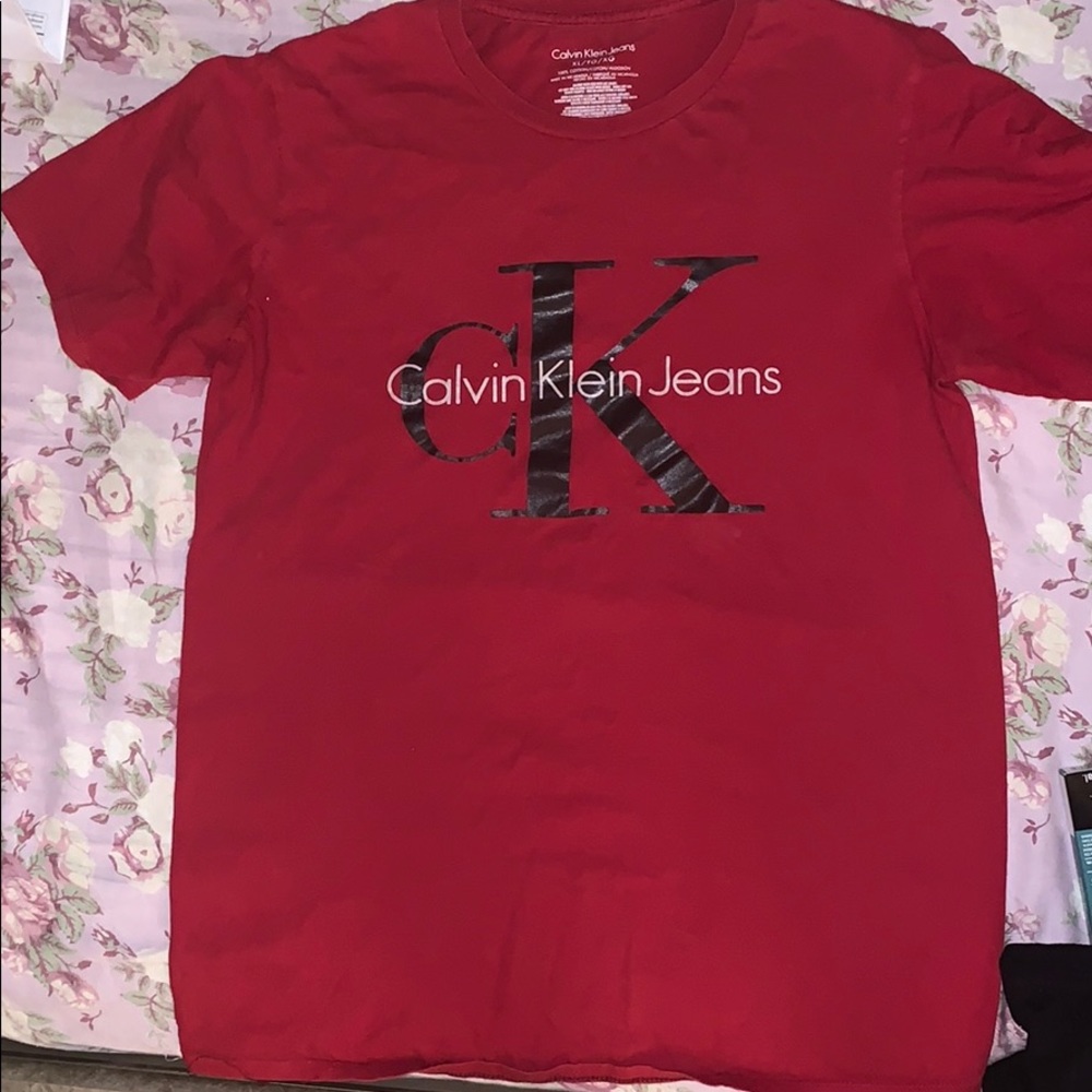 Calvin Klein tshirt